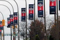 Business owners divided on World Series banners