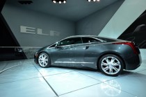 Cadillac ELR brings style, luxury to plug in hybrids