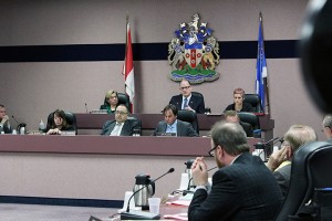 Mayor Drew Dilkens reminds Ward Councillors that they agreed to allot $400,000 for capital expenditures this year during December’s annual budget talks at the latest executive city council meeting Feb. 22, 2016. Photo by Taylor Busch. 