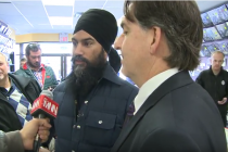 NDP leader Jagmeet Singh drops in to Dr. Disc in Windsor