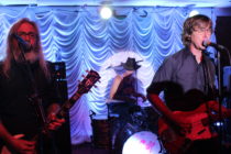 Sloan rocks Dominion House: ‘Rare to see a band this big’